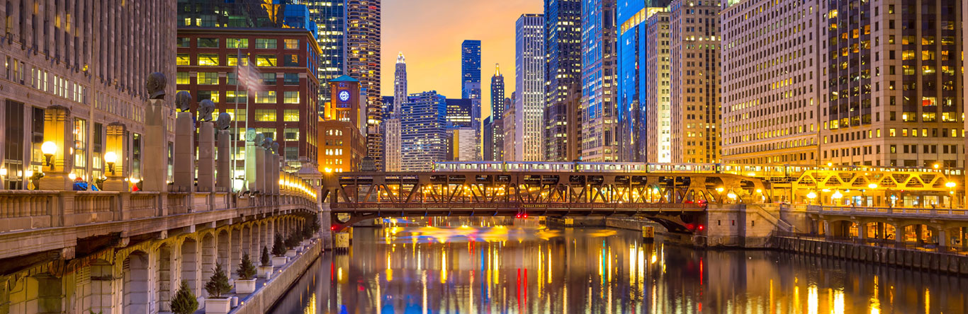 Bridge across Chicago river downtown